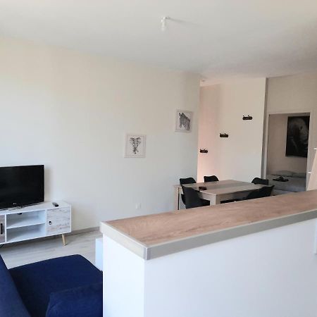 Le Scandinave Apartman Joigny Kültér fotó