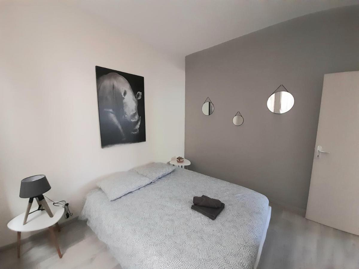 Le Scandinave Apartman Joigny Kültér fotó